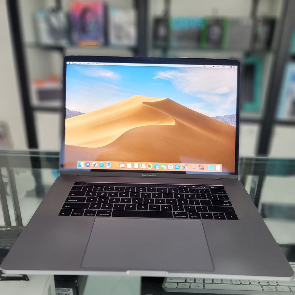 Apple Macbook Pro 2016 i7 16GB 1TB (A1707)